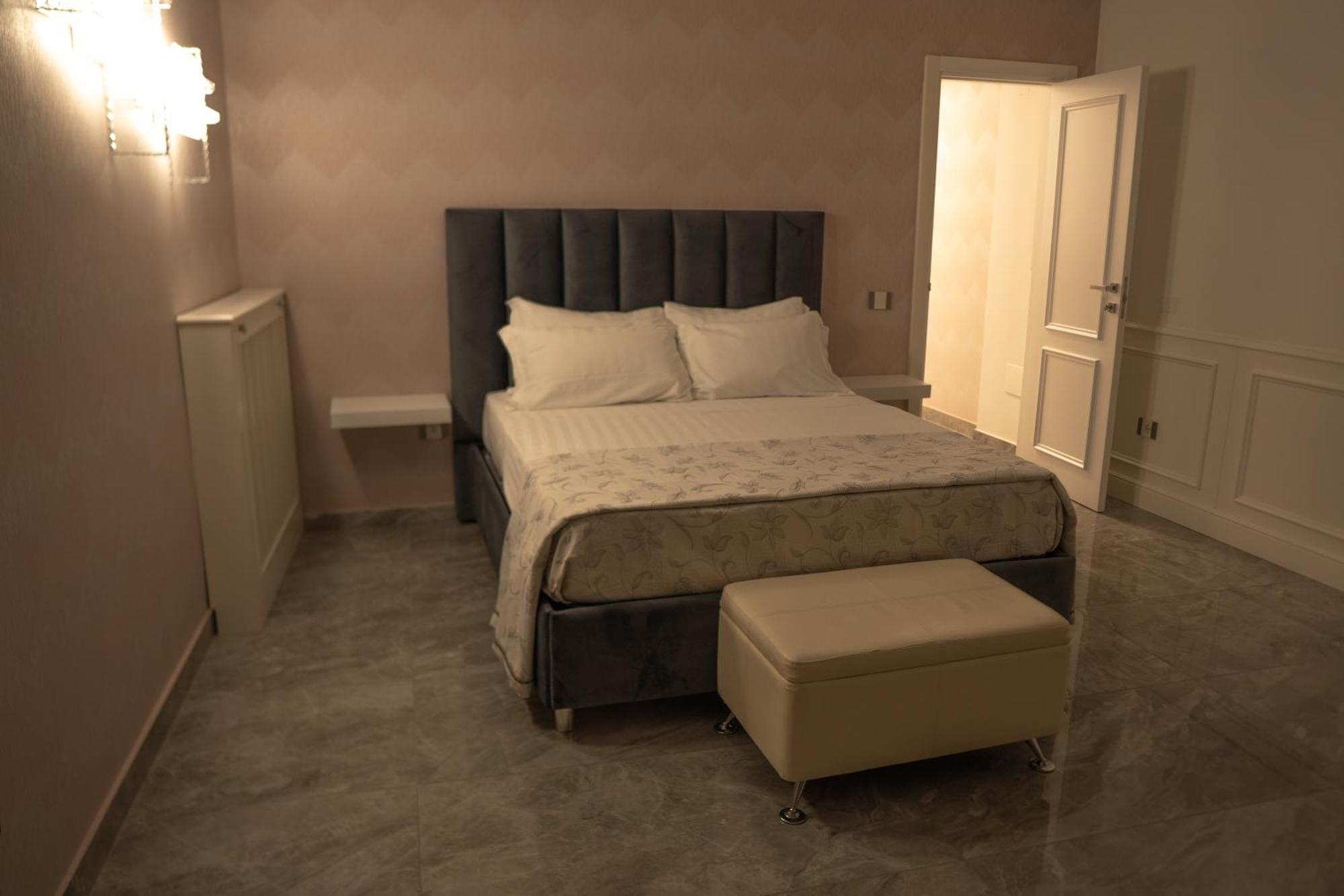 Suite D'Elite Chiaia Neapel Exterior foto